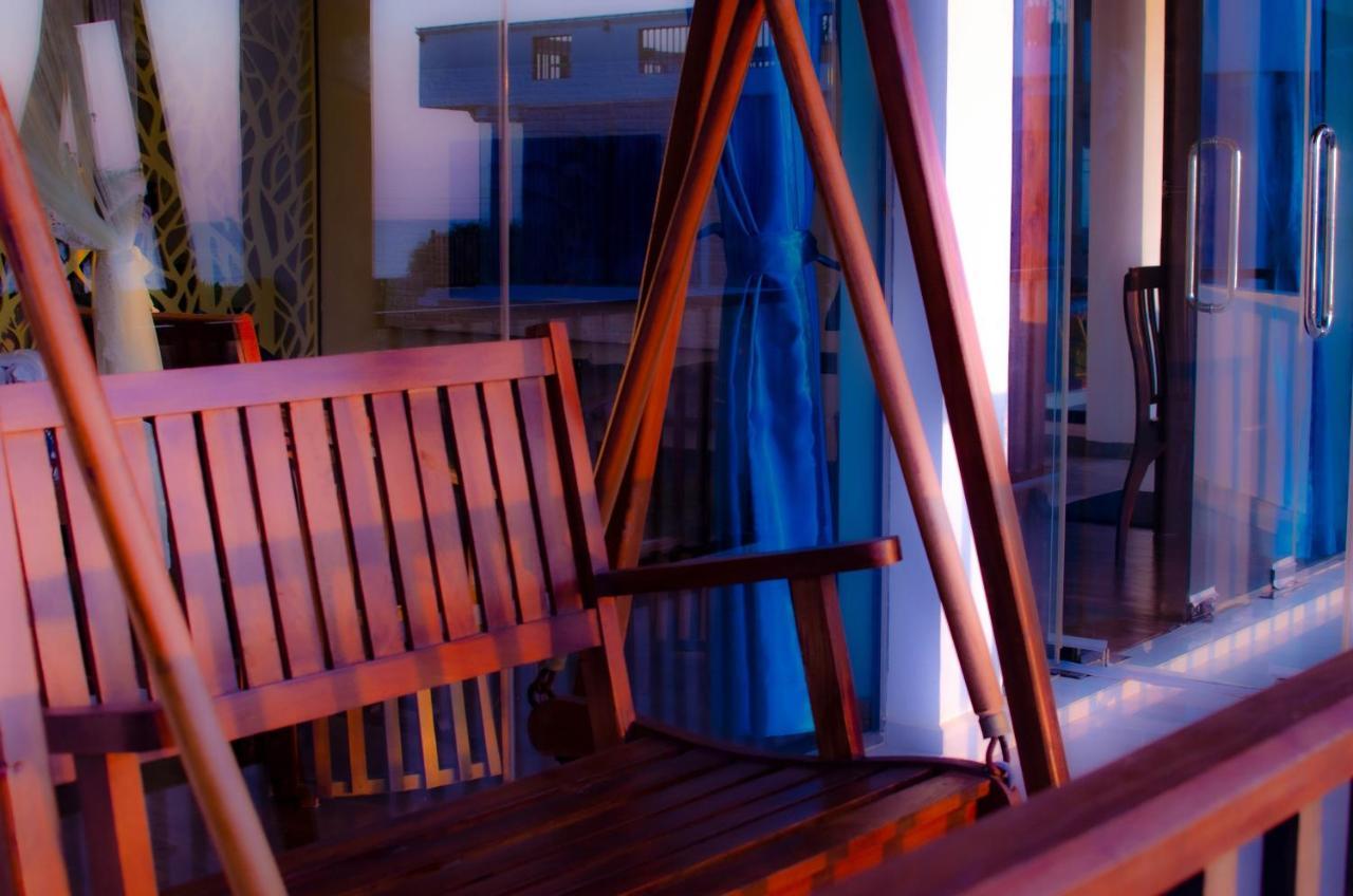 Calypso Sunset Iranawila Exterior foto